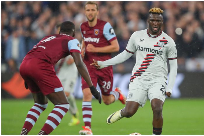 Victor Boniface came on as a second half substitute for Bayer Leverkusen.