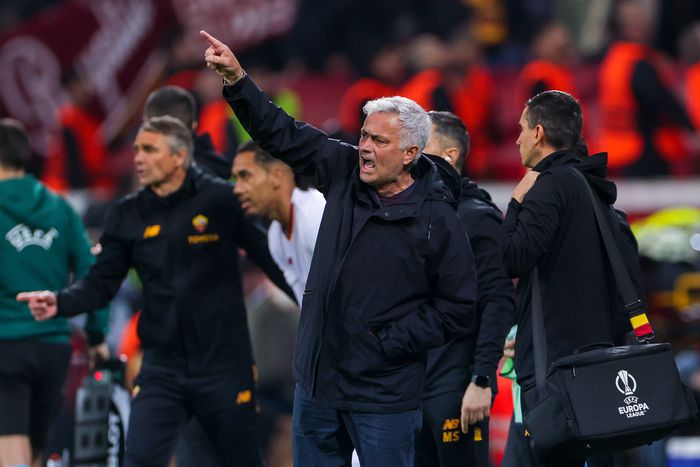 Mourinho delivered a tactical masterclass to help Roma seal their spot in the Europa League final
