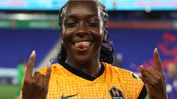 Watch Michelle Alozie score Rocket winner for Houston Dash against Gotham