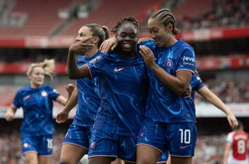 Chelsea cruise past Twente in Women's Champion League to tighten grip on Group B lead