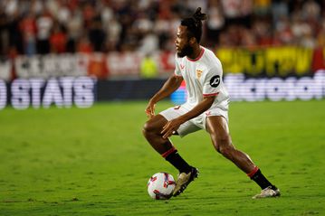 Video: Watch Chidera Ejuke channels inner ‘Okocha’ after Eric Chelle snub 