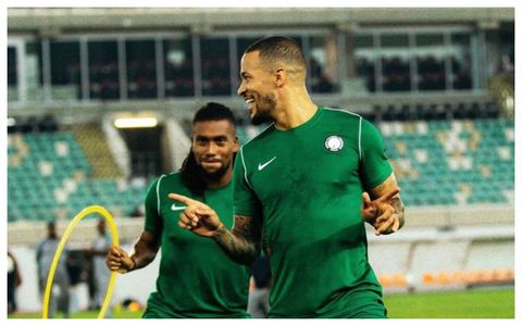 ‘Top role model for any player'—Ekong' hails Iwobi, tips him to become Super Eagles great