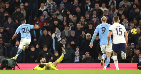  Pressure on Arsenal as Man City come back from two goals to beat Tottenham