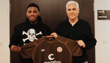 ‘New Okocha’ Oladapo Afolayan leaves Bolton to join St Pauli