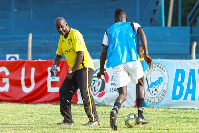 Tusker FC coach Robert Matano conducts training.