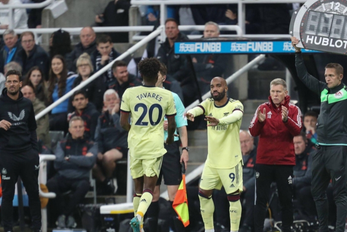 Nuno Tavares coming on for Alexandre Lacazette || Image credit: Imago