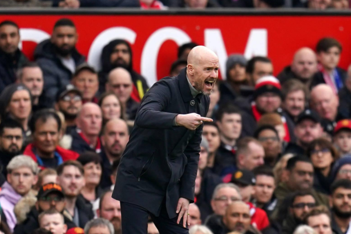 Erik Ten Hag unsatisfied with first-half performance against Leicester