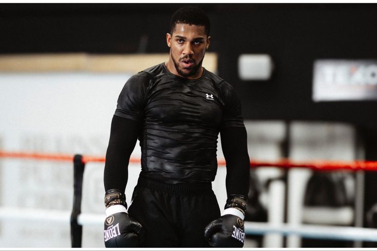 See what Nigerian and Cameroon boxing stars Anthony Joshua and Francis Ngannou had to say in their face-off