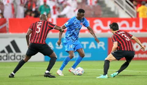 Olunga scores to take Al Duhail top of the Qatari league