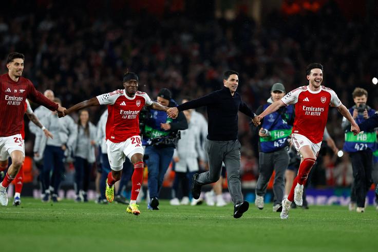 Arsenal player celebrating || Imago