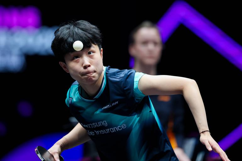 Joo Cheonhui is a right-handed attacking weapon of pure destruction.