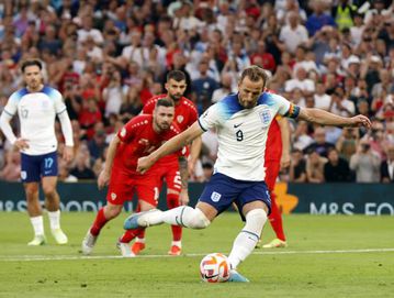 Kane surpasses Eto'o, Batistuta in North Macedonia blowout