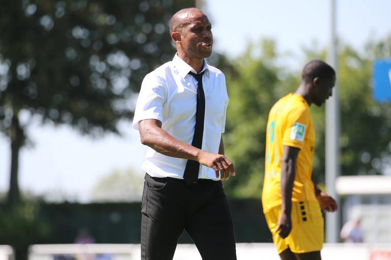 Sunday Oliseh, former Super Eagles head coach || imago