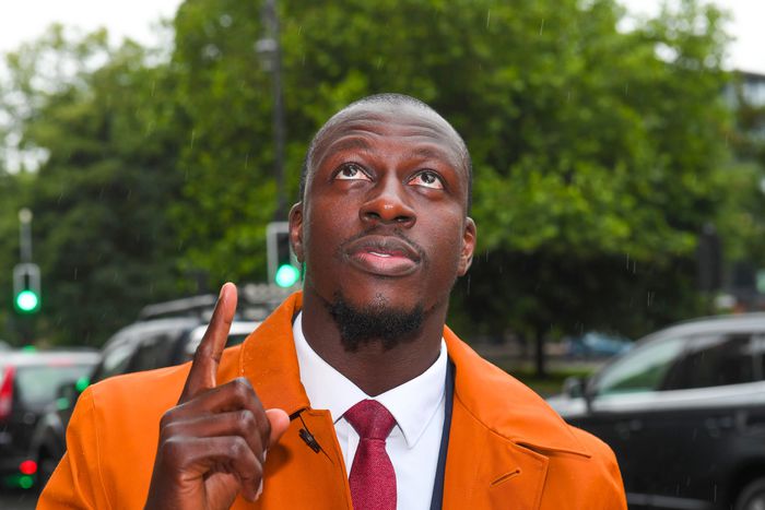 Benjamin Mendy signs for Lorient