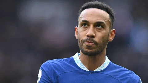 Chelsea misfit Aubameyang agrees three-year Marseille deal