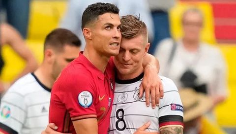 Toni Kroos on ex-teammate Cristiano Ronaldo: 'You only see the fast cars'