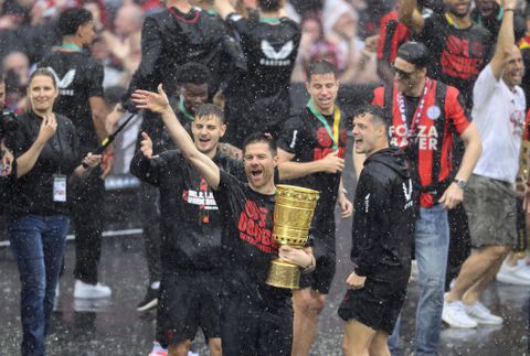 Bayer Leverkusen celebrate their DFB Pokal win |Pulsesports.ng