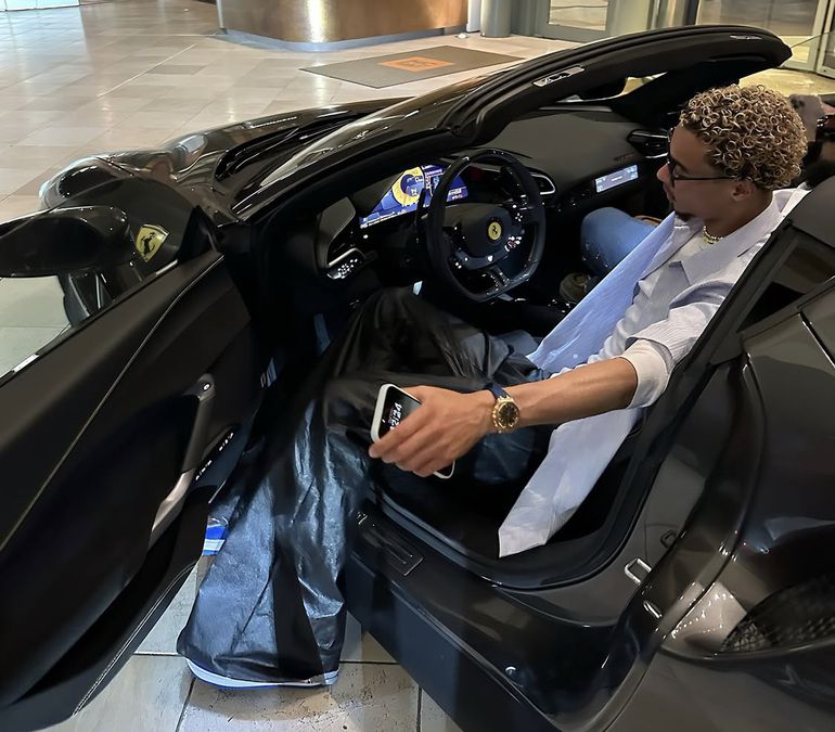 Hugo Ekitike Net Worth