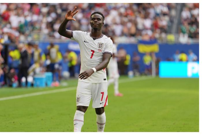 Saka questions England's limited playing time