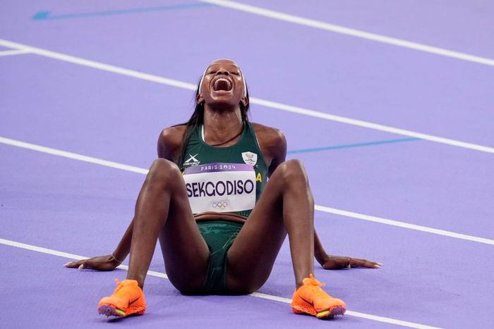 Emotional Prudence Sekgodiso Breaks Down After World Championships 800m Blow