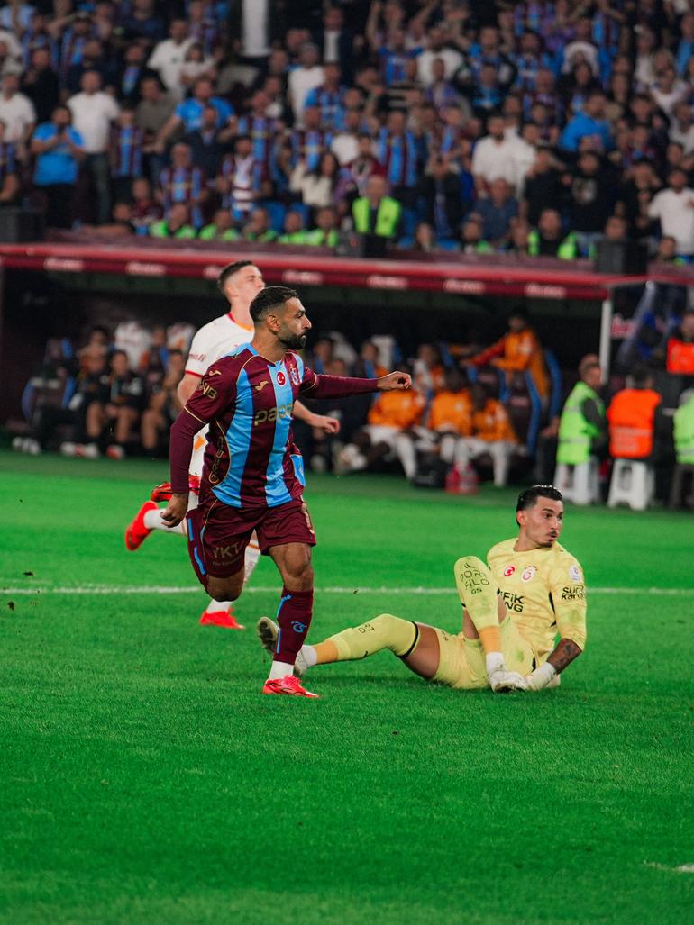 Mohamed Salah destroys Trabzonspor.