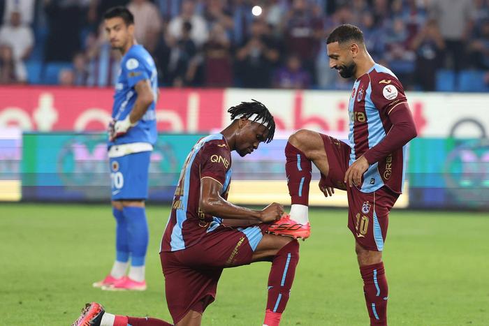 Galatasaray confirm 23-man squad without injured Victor Osimhen, Mario Lemina, and Wilfried Singo for the Trabzonspor clash.