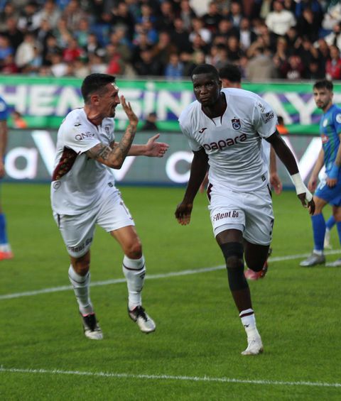 Paul Onuachu (right) is leading the Super Lig chart this season. (Photo Credit: Imago)