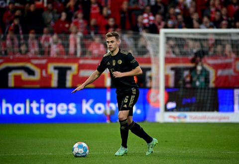 Unvaccinated Bayern star Kimmich back in quarantine