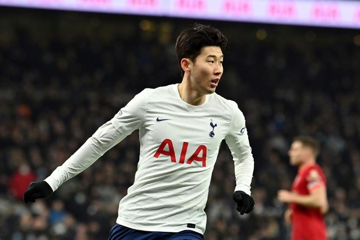 Liverpool held as Son rescues Spurs in thriller