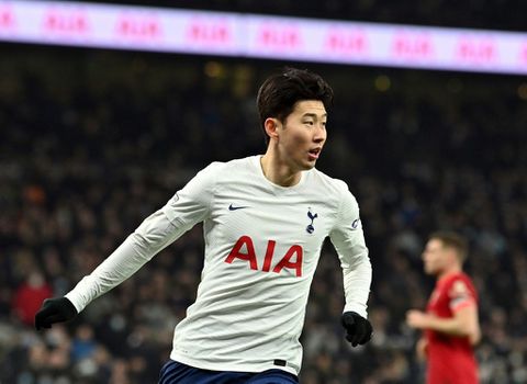 Liverpool held as Son rescues Spurs in thriller