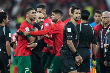 Achraf Hakimi apologises to FIFA President after tunnel outburst