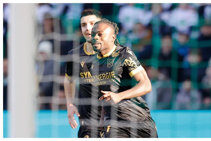 Moses Simon scores for Nantes