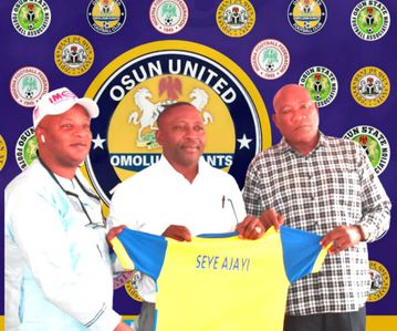 Osun Utd Unveils new coach ahead of new season