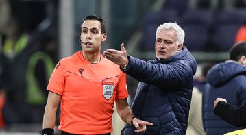 Anderlecht vs Fenerbahce: Mourinho, Osayi-Samuel survive crowd trouble, Belgian fightback to secure qualification