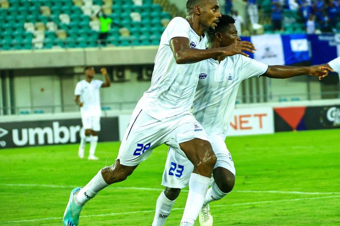 CAFCC: Rivers United survive Diables Noirs.