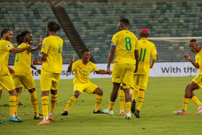 The Super Eagles of Nigeria are now under pressure after World Cup Group C opponents Zimbabwe and Benin Republic play a 2-2 draw.