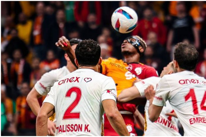 Victor Osimhen during a recent match for Turkish giants Galatasaray. (Photo Credit: fotottarena/X)