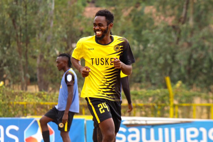 Daniel Sakari training