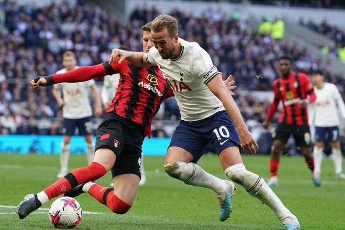 Harry Kane in action for Tottenham Hotspur.