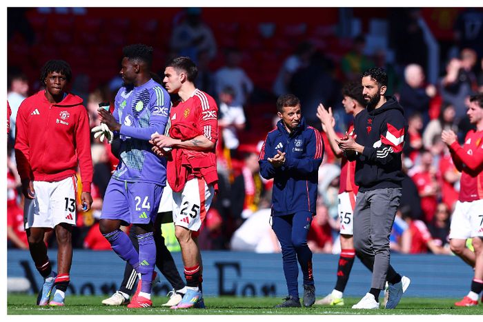 Manchester United mathematically escape relegation