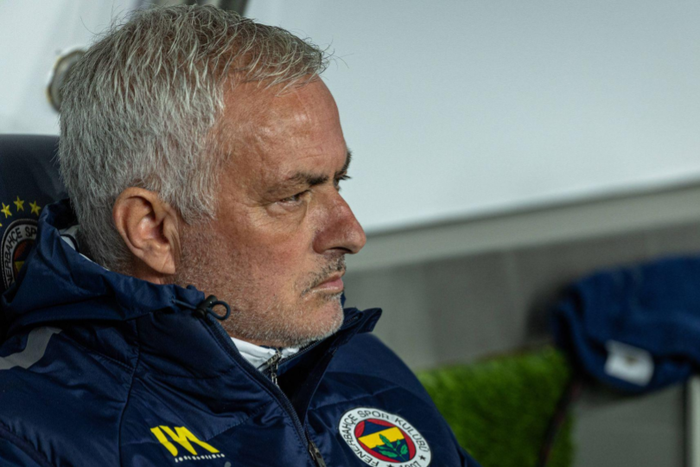 Jose Mourinho on the Fenerbahce bench || Image credit: Imago