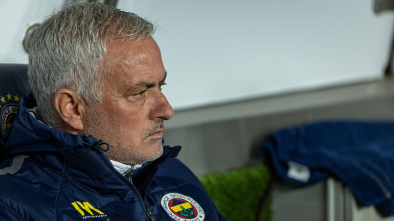 Jose Mourinho on the Fenerbahce bench || Image credit: Imago