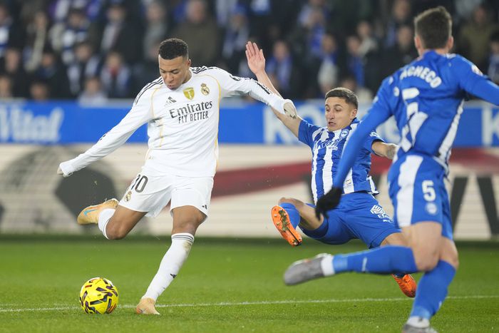 Real Madrid vs Alaves in La Liga action