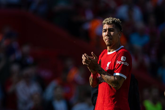 Robert Firmino plays his last game for Liverpool