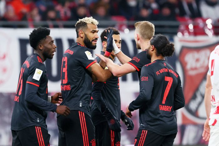 Bayern Munich players celebrating a goal against Leipzig