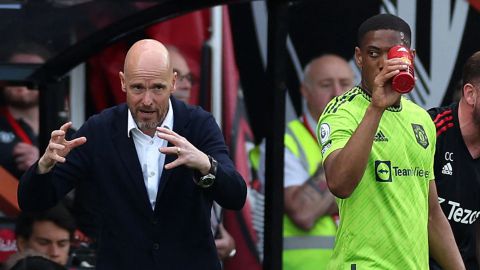 Martial reacts angrily after being substituted to put Man United future in doubt