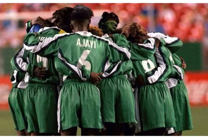 Former Super Falcons star shows ball-juggling skills