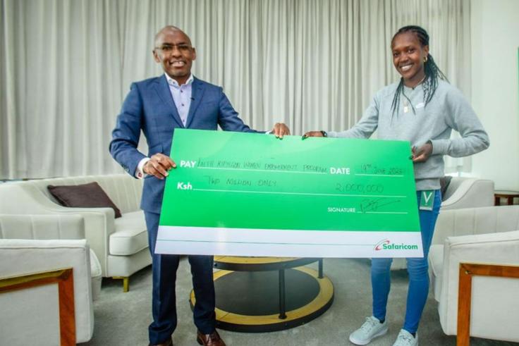 Safaricom honors Faith Kipyegon for breaking two world records in one week