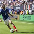 ‘Dream signing’ – Former French star urges Manchester United to move for Bradley Barcola