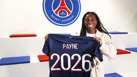 Nicole Payne: Super Falcons star joins PSG until 2026